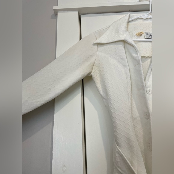 Vintage White Button Down Collared Long Sleeve Dress with Belt Pretty Pam - Picture 4 of 8